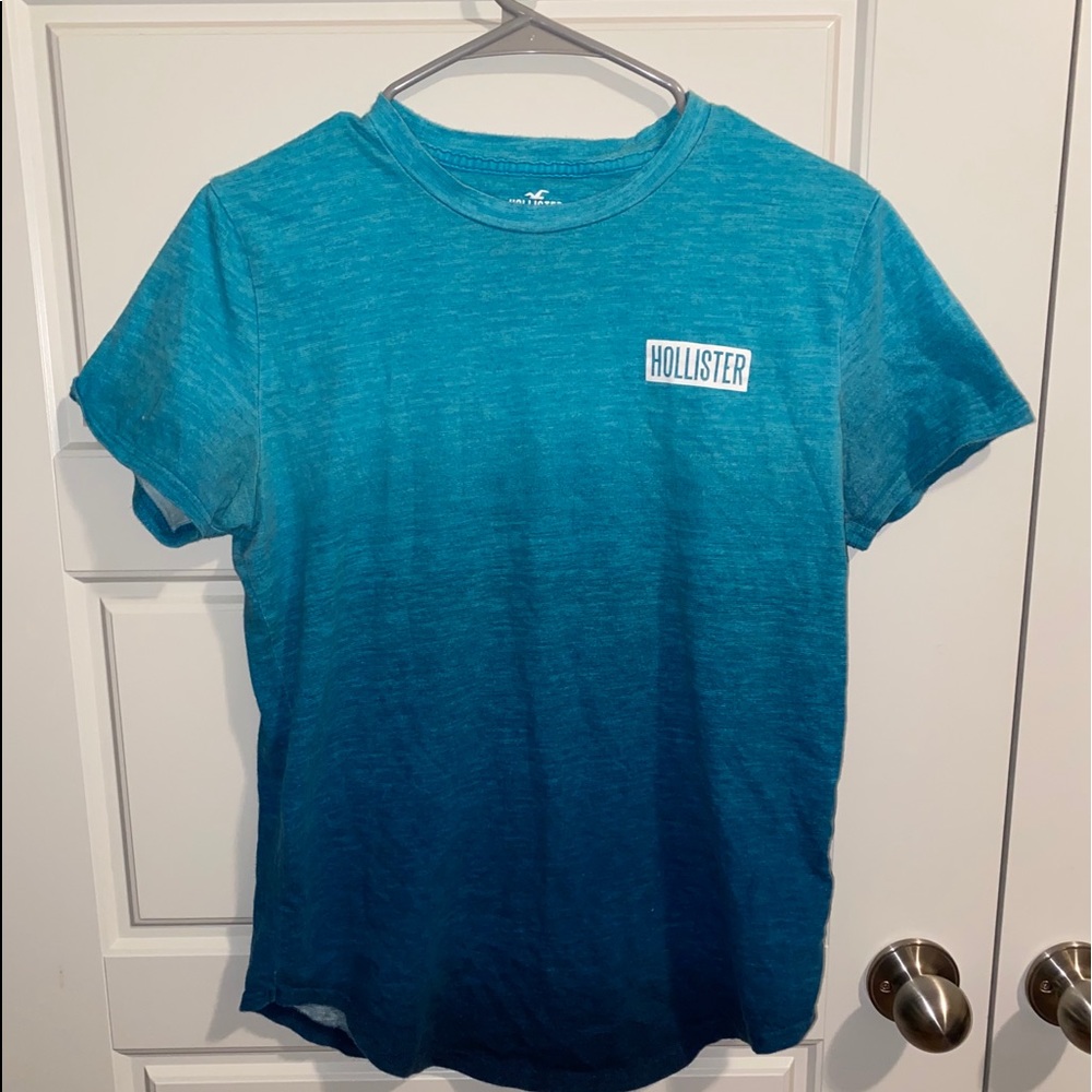 Hollister tee